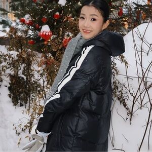 Navy Puffer Coat with Cream Stripes – Like New, Designer Quality